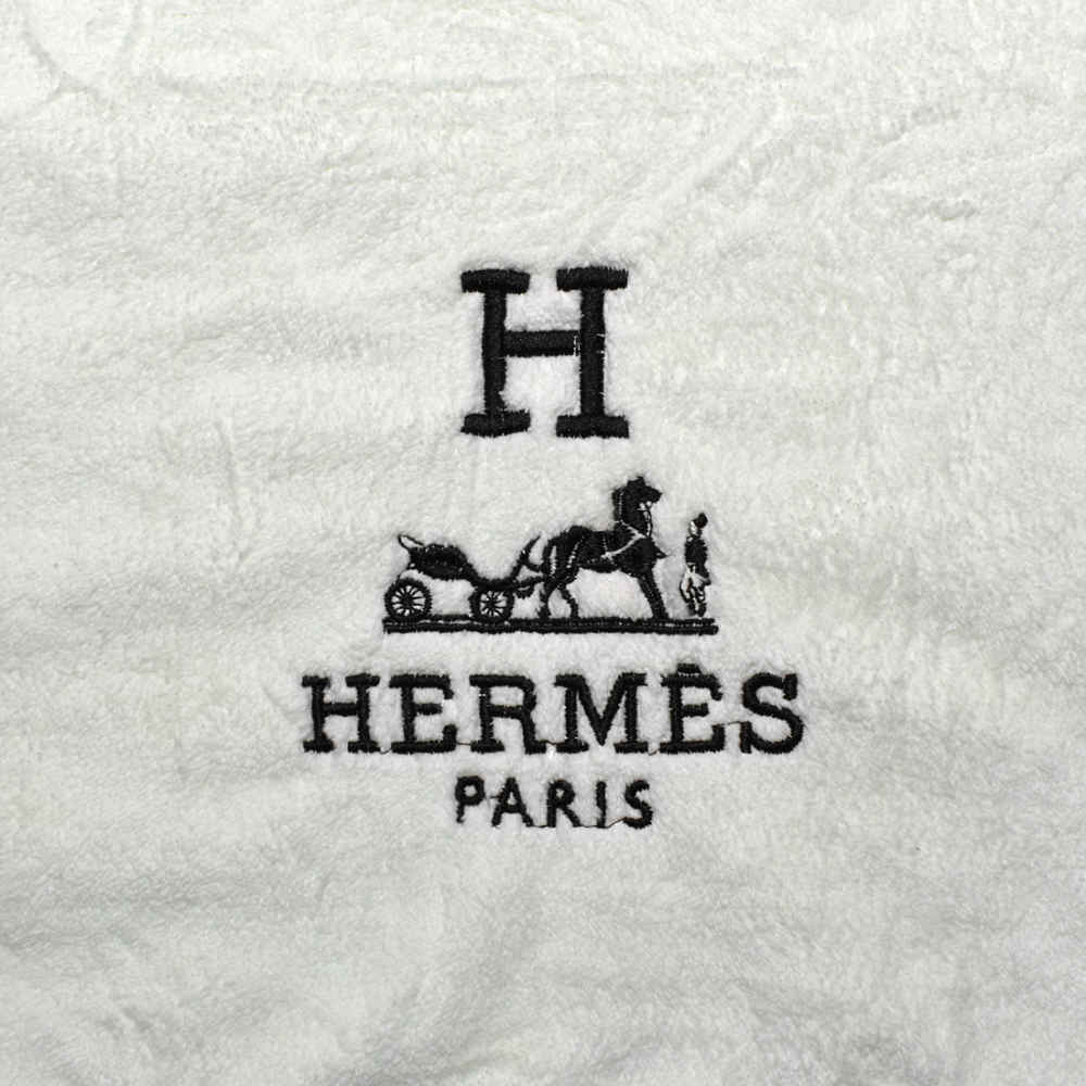 Hermes Paris Embroidery logo Off White Towels - Set of 2-1