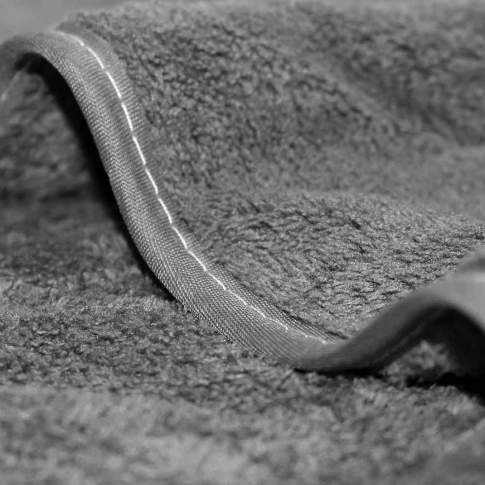 Gucci Embroidery logo Dark Grey Towels - Set of 2-thumb-2