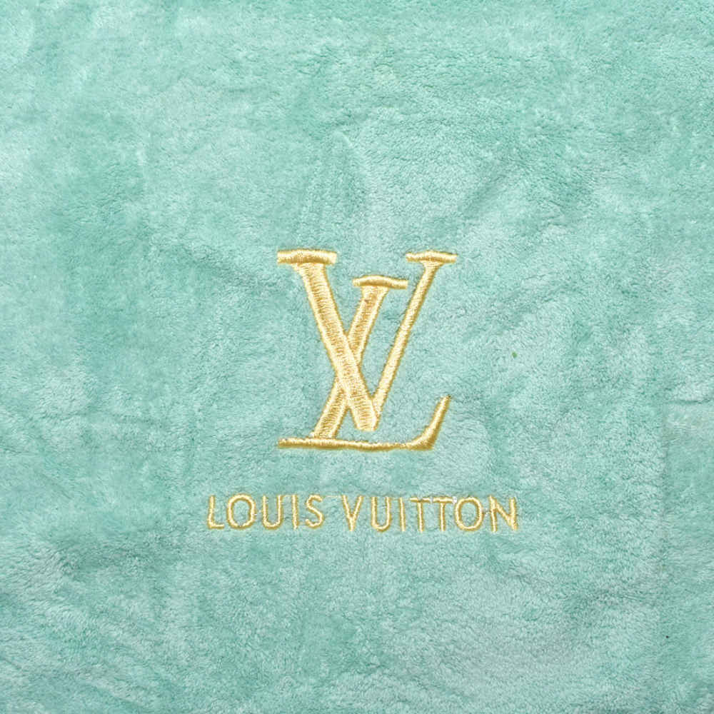 Louis Vuitton Embroidered logo Green Towels - Set of 2-1