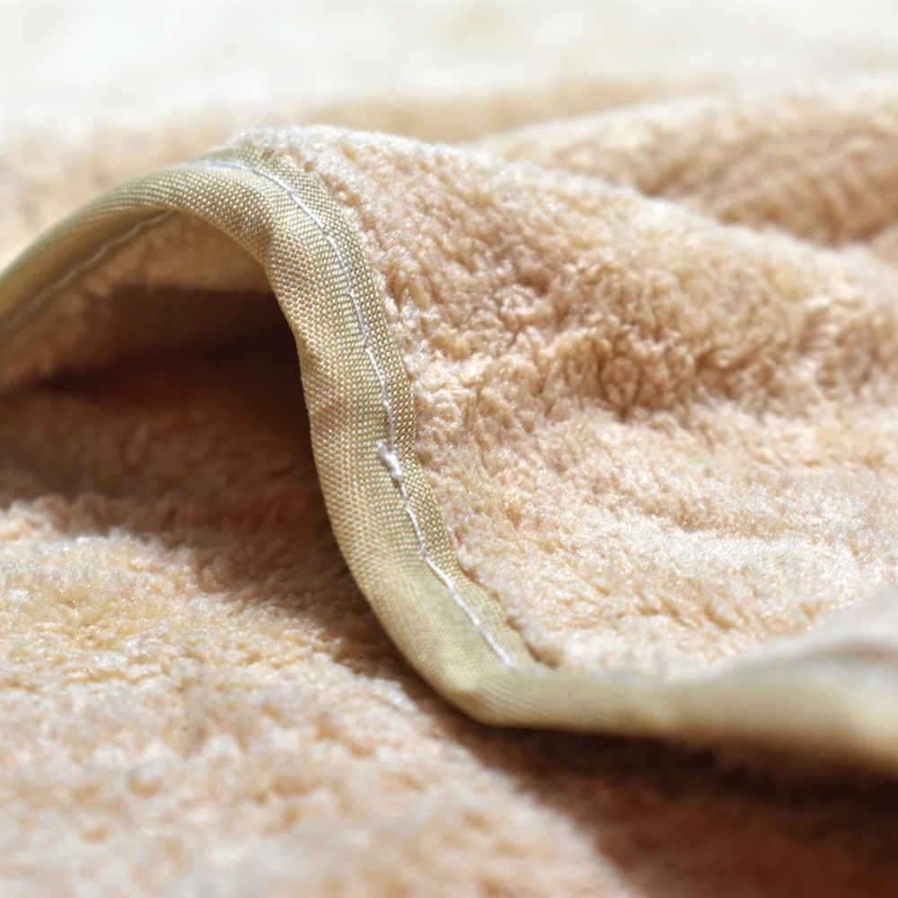 Louis Vuitton Embroidered logo Cream Towel - Set of 2-2