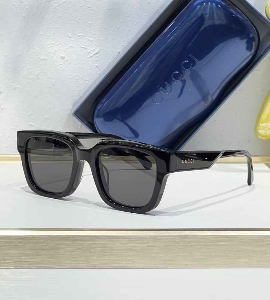 Gucci Black Luxury Sunglasses-thumb-0