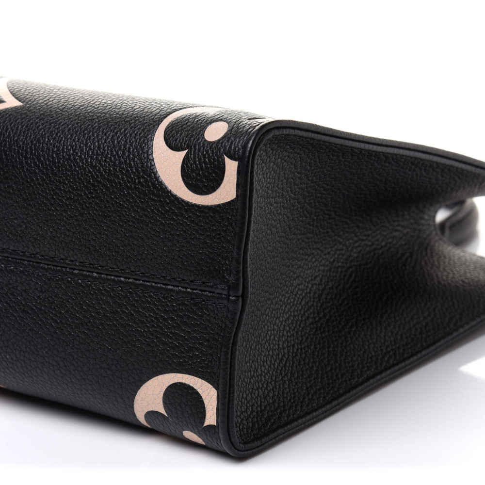 Louis Vuitton Empreinte Monogram Giant Onthego Tote Bag-thumb-5