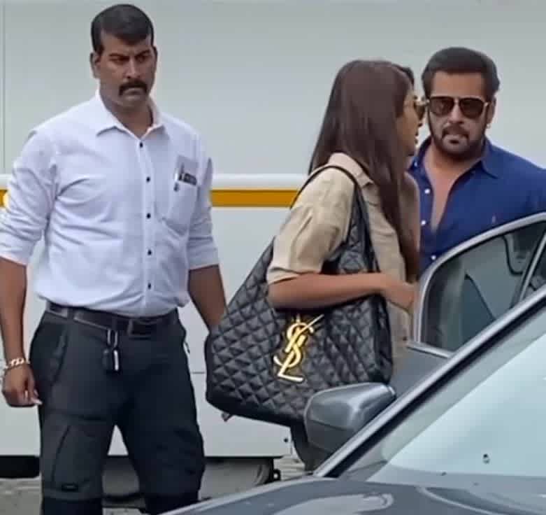 Saint Laurent Black Quilted Leather Maxi Icare Shopping Tote Bag-7