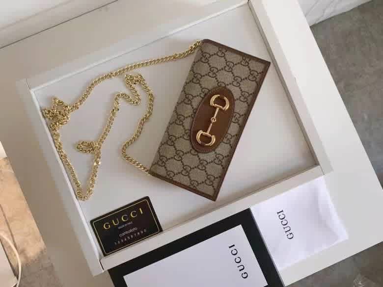 Gucci Beige GG Supreme Wallet-On-Chain Sling Bag-1