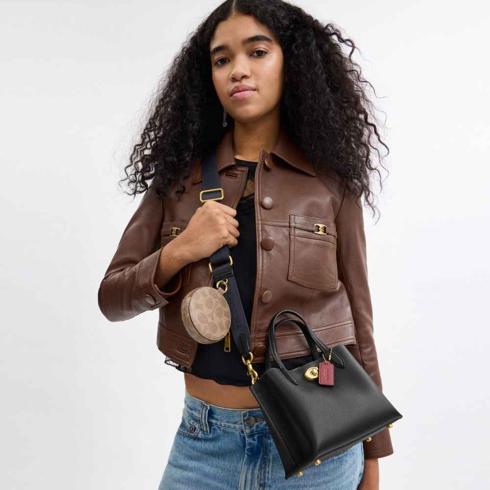 Coach Willow 18 In Signature Canvas Black Tote Bag-3