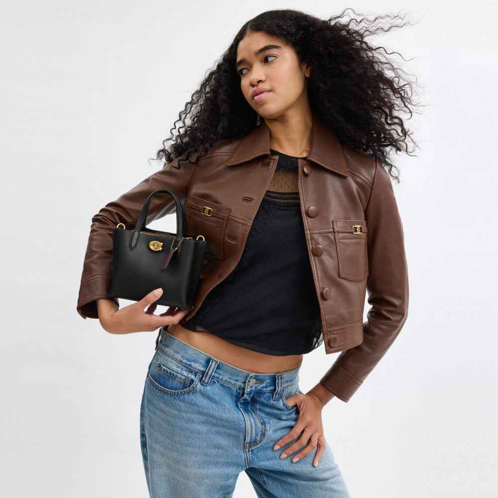 Coach Willow 18 In Signature Canvas Black Tote Bag-4