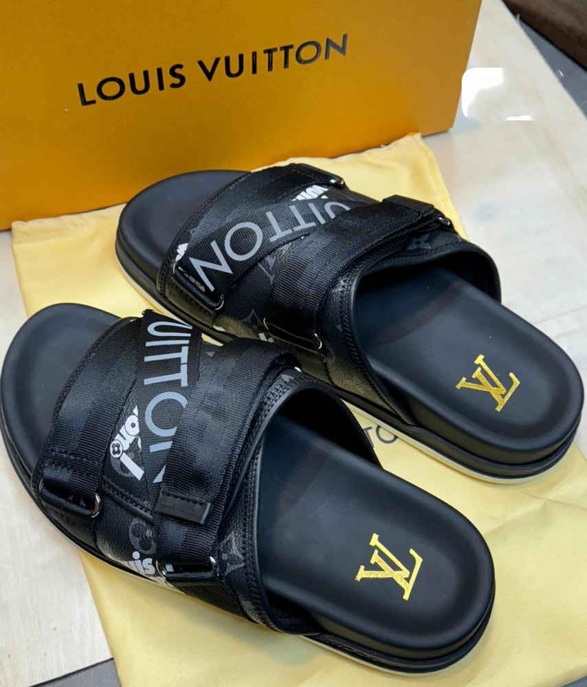 Louis Vuitton Black Premium Quality men's Flip-flops-1
