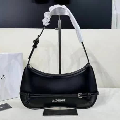 Jacquemus Le Chiquito Moyen Black Tote Bag-thumb-0