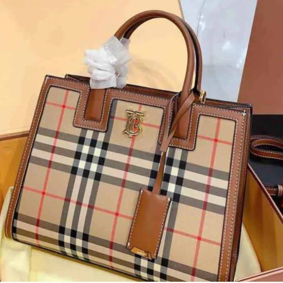 Burberry TB signature Canvas Tote bag-1