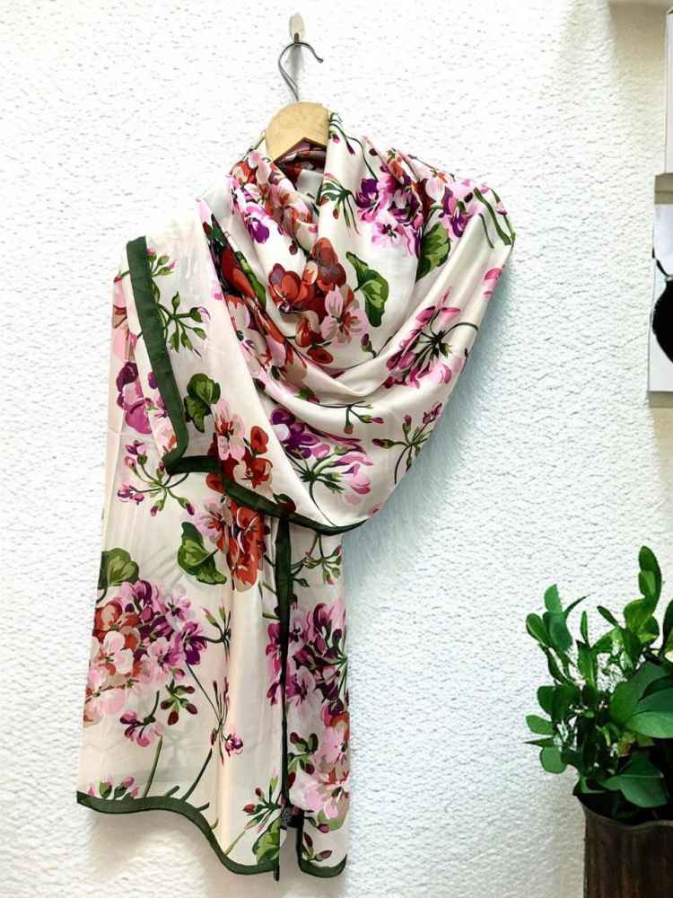 Gucci Designer White Silk Stole-6