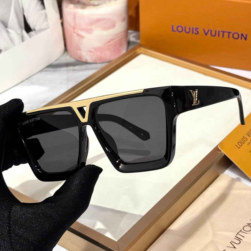Louis Vuitton Black Luxury Sunglasses-1