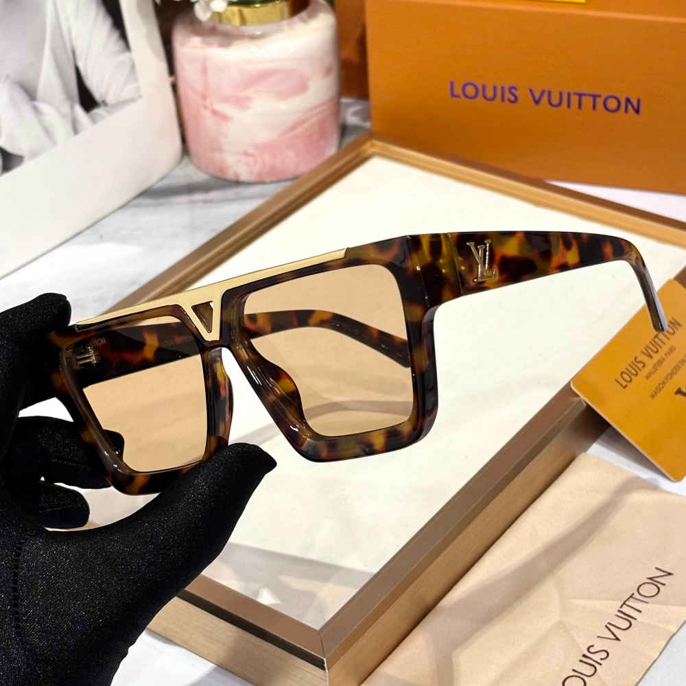 Louis Vuitton Brown Luxury Sunglasses-1