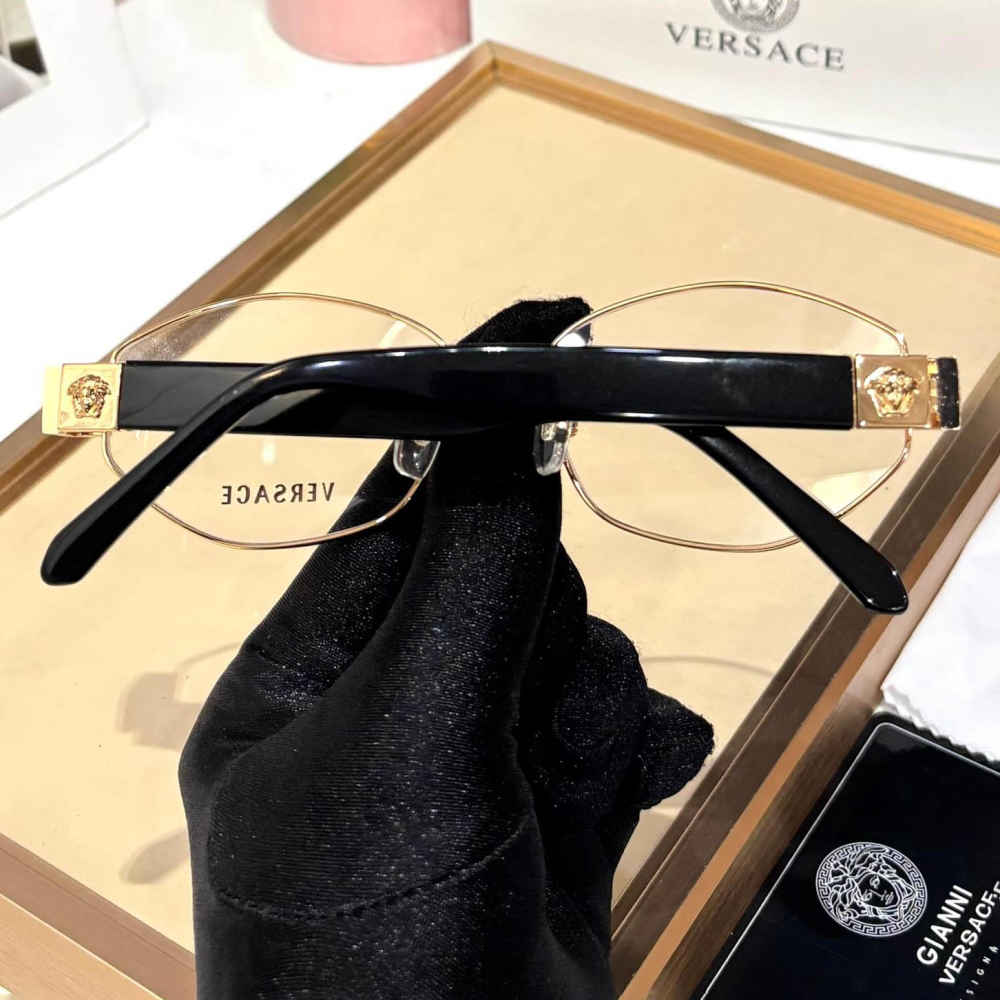 Versace Black & Golden Premium Women's Sunglasses-thumb-2