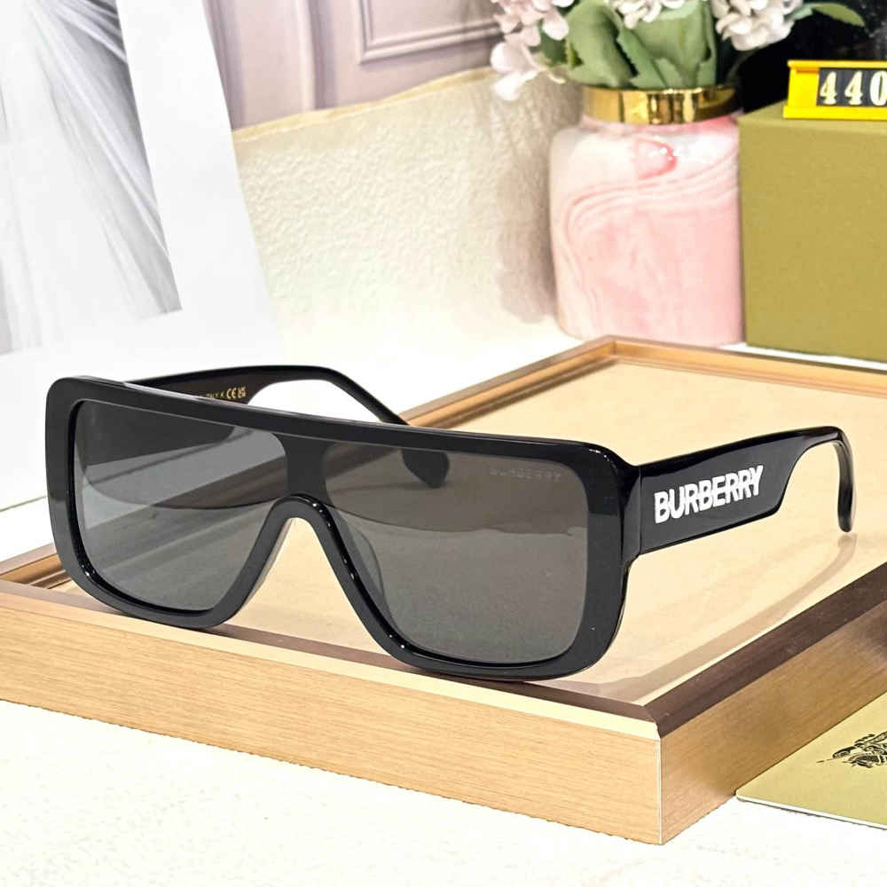 Burberry Black Luxury Sunglasses-thumb-0
