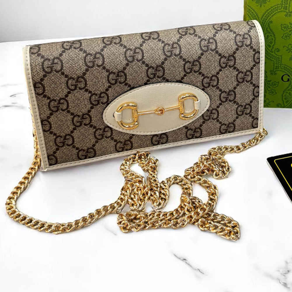 Gucci Beige & White GG Supreme Wallet-On-Chain Sling Bag-4