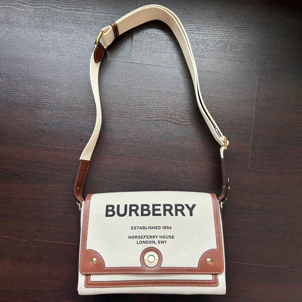 Burberry Vintage Note White Sling Bag-1