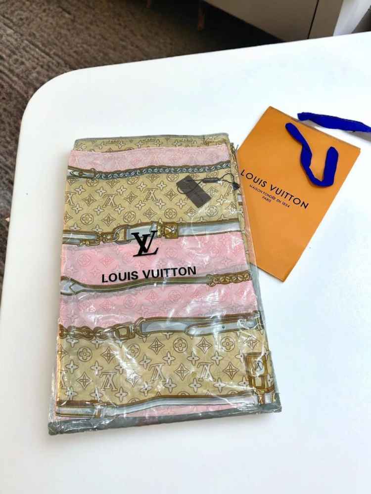 Louis Vuitton Premium Quality Pink Silk Stole-thumb-3