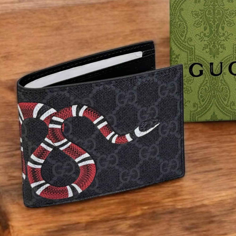 Gucci Black Premium Compact Wallet-4