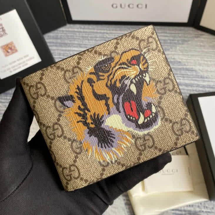 Gucci Brown Premium Compact Wallet-2