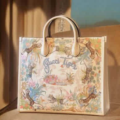 Gucci GG Shanghai Savanah Tiger Tote Bag-1
