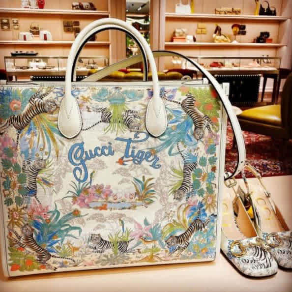 Gucci GG Shanghai Savanah Tiger Tote Bag-2