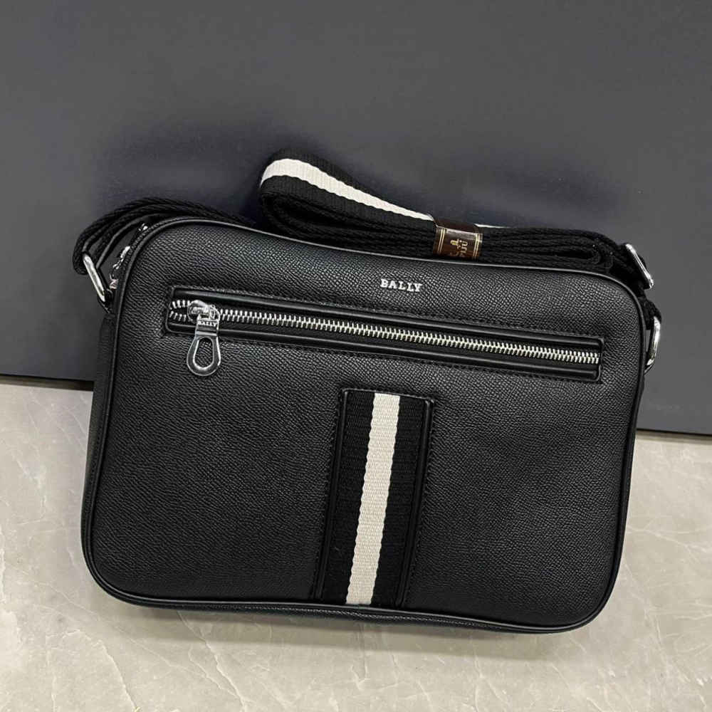 Bally Beckett Camera Leather Crossbody Bag-thumb-0