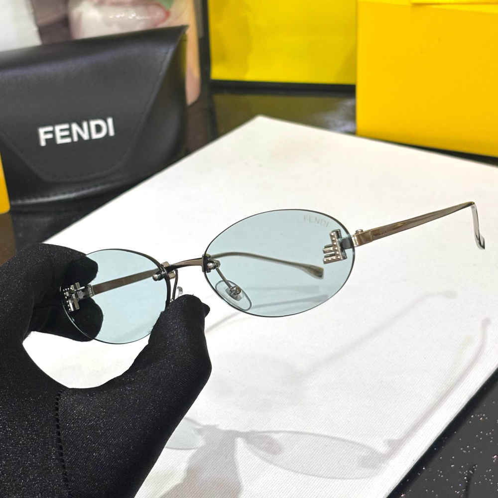 Fendi Blue Premium Women's Sunglasses-1