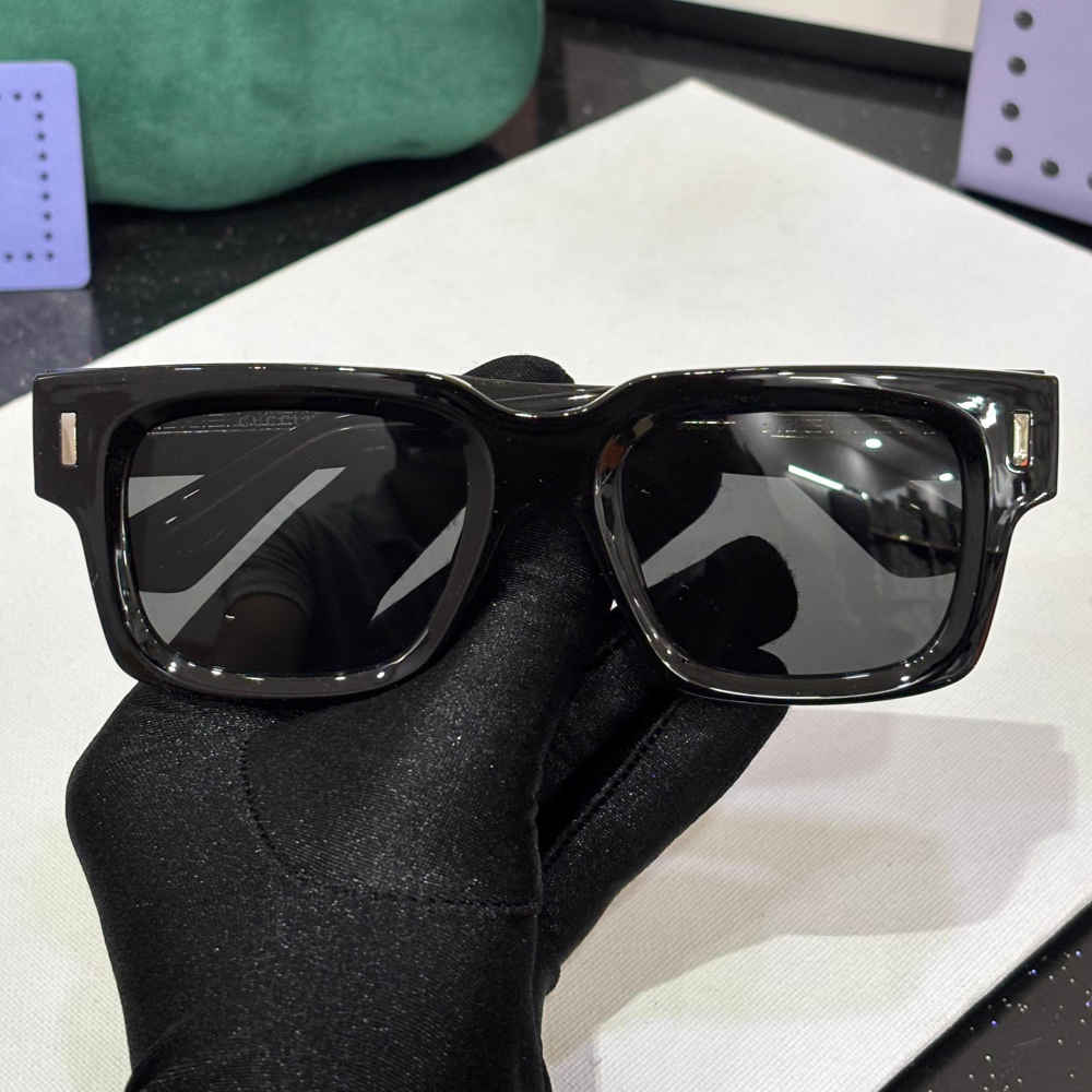 Gucci Black Premium Sunglasses-3