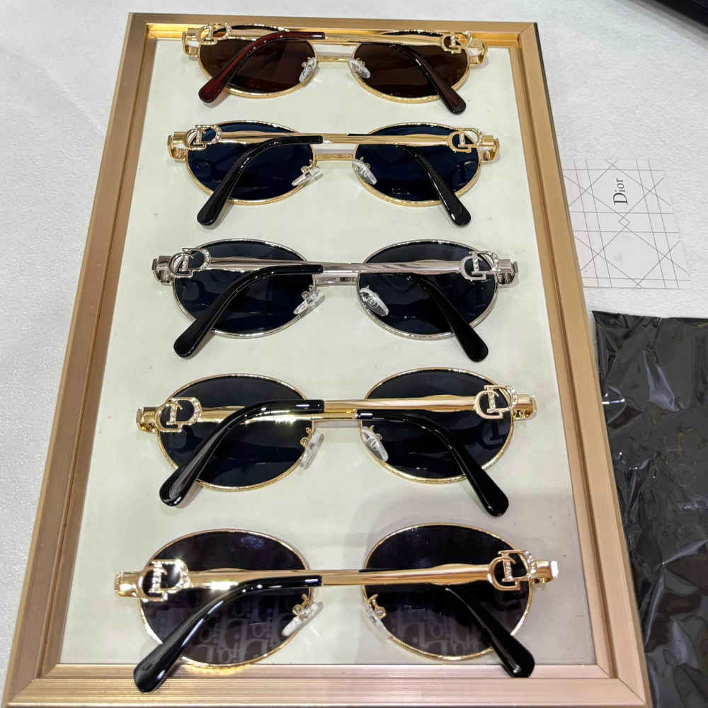 Dior Black & Golden Premium Women's Sunglasses-thumb-3