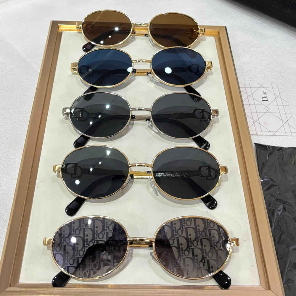 Dior Black & Golden Premium Women's Sunglasses-thumb-2