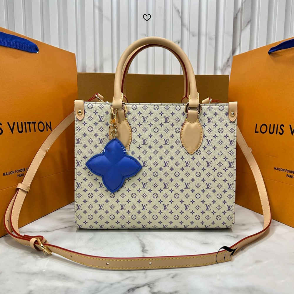 Louis Vuitton On The Go White Tote Bag-1
