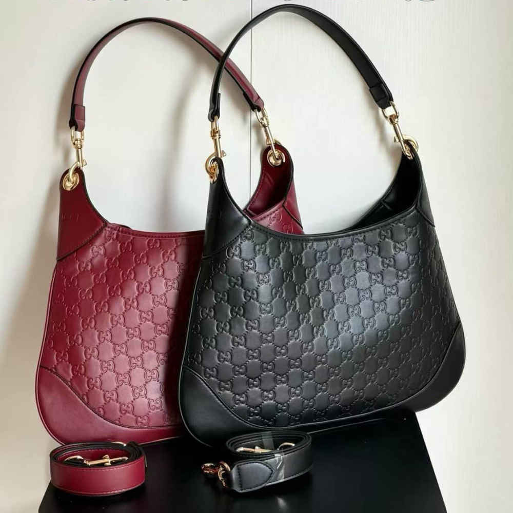 Gucci B Medium Hobo Embossed Wine Tote Bag-3