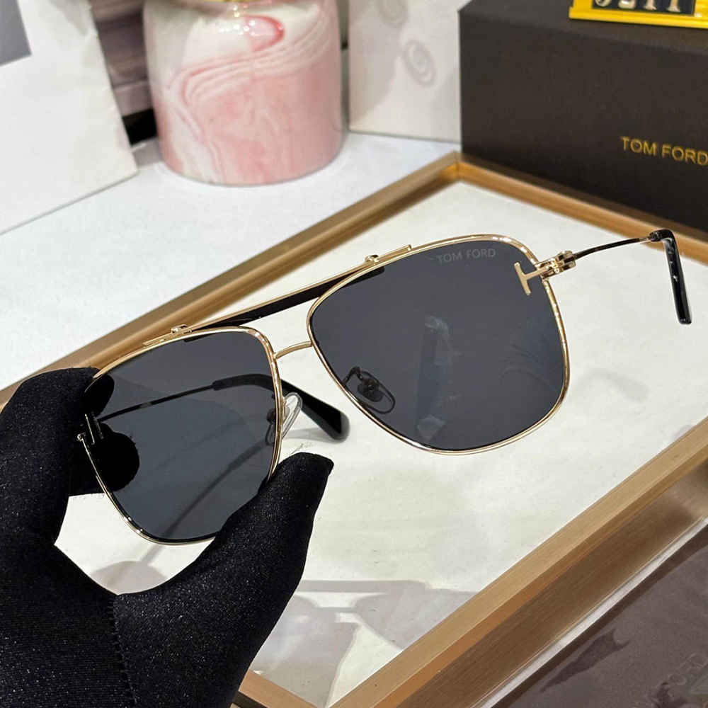 Tom Ford Black & Golden Luxury Sunglasses-1