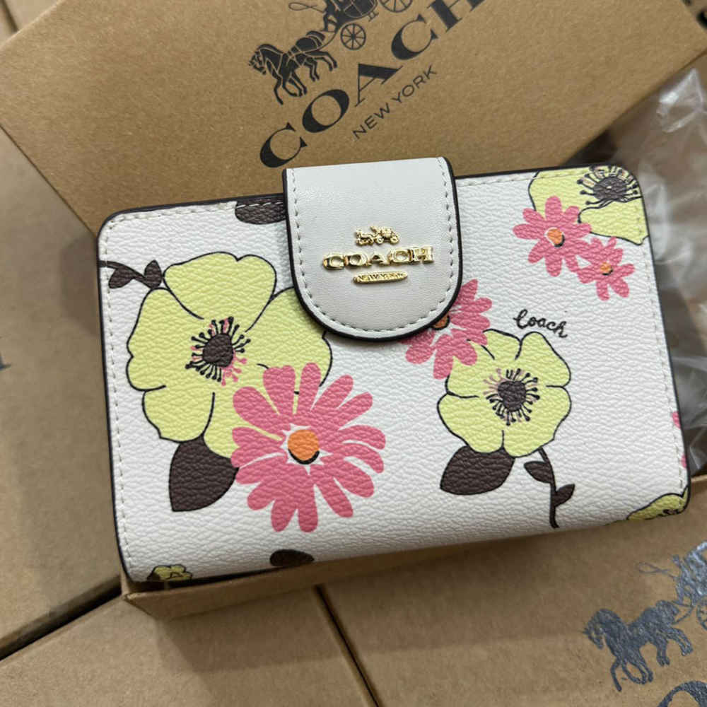 Coach Authentic White Quarter Size Wallet-thumb-0