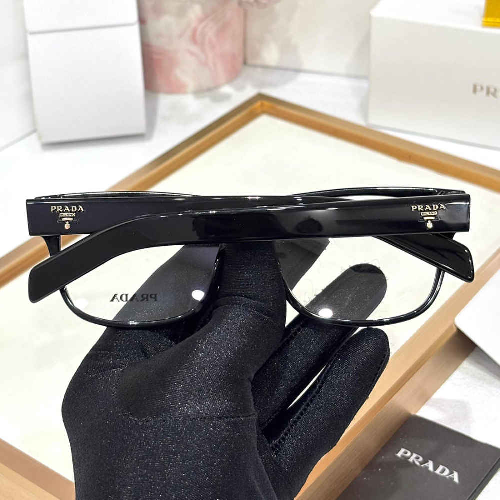 Prada Black Luxury Sunglasses-4