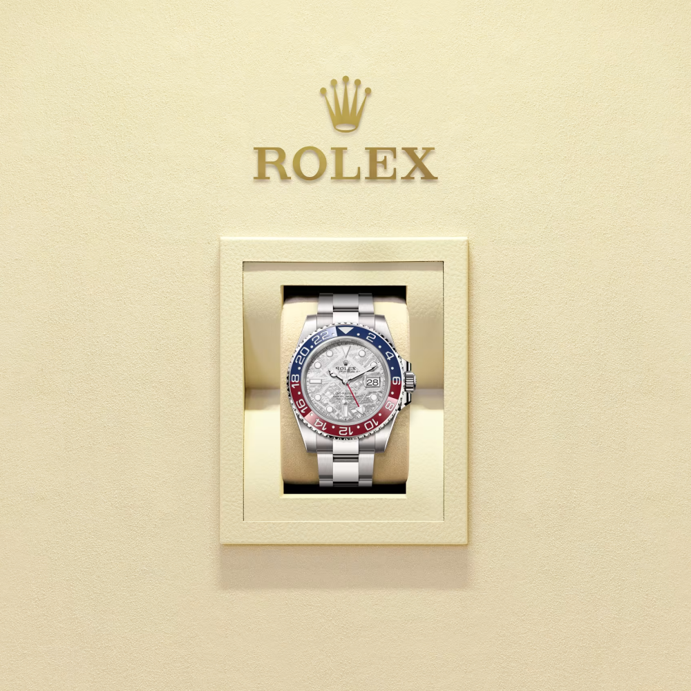 Rolex GMT-Master II Oyster, 40 mm, white gold Reference 126719BLRO-4
