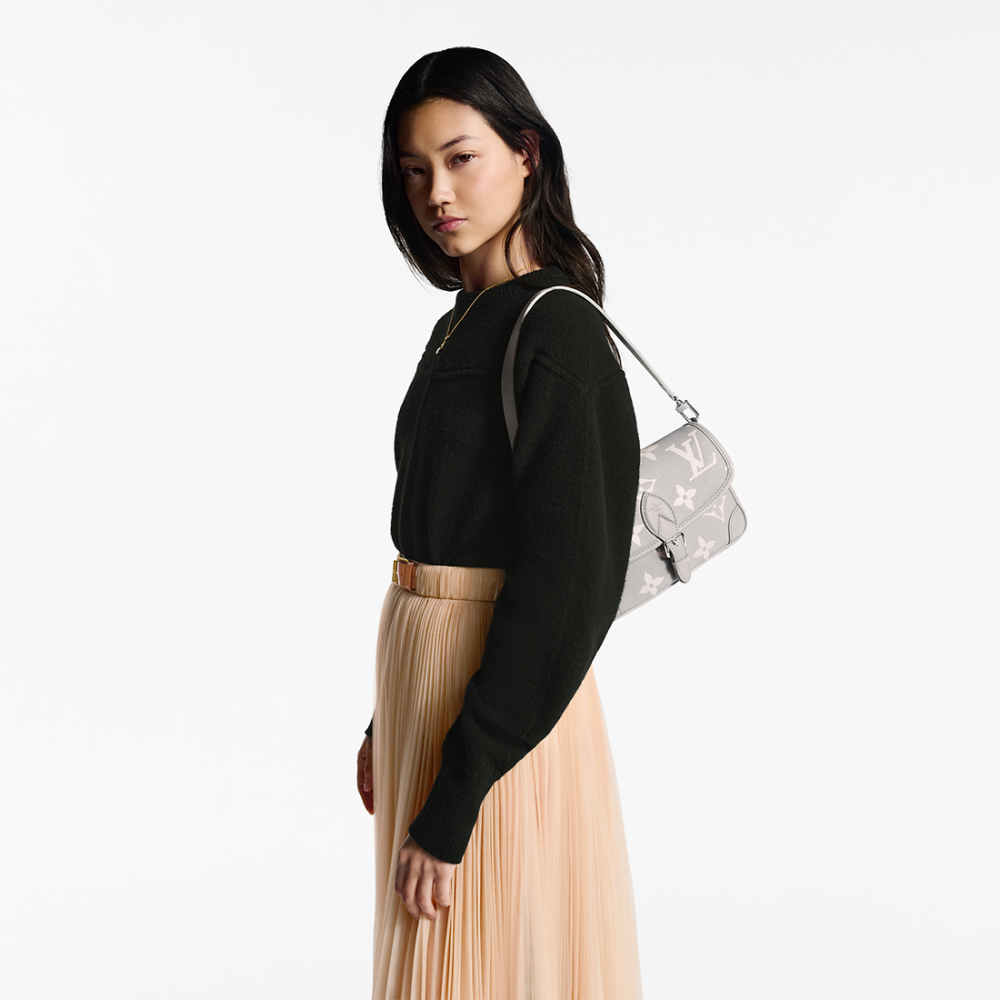 Louis Vuitton Madeleine Beige Crossbody Bag-6