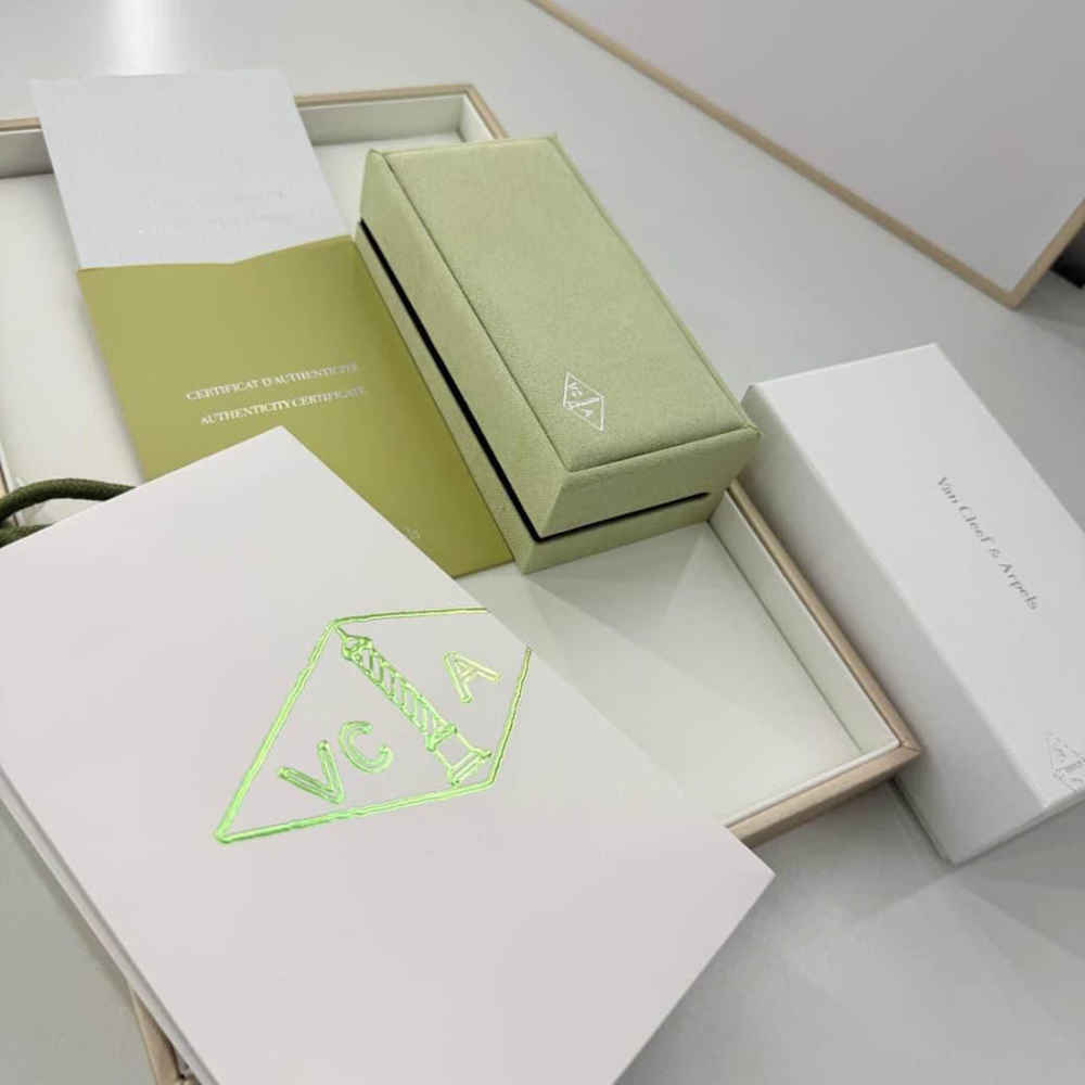 Van Cleef Alhambra Black Necklace-thumb-2