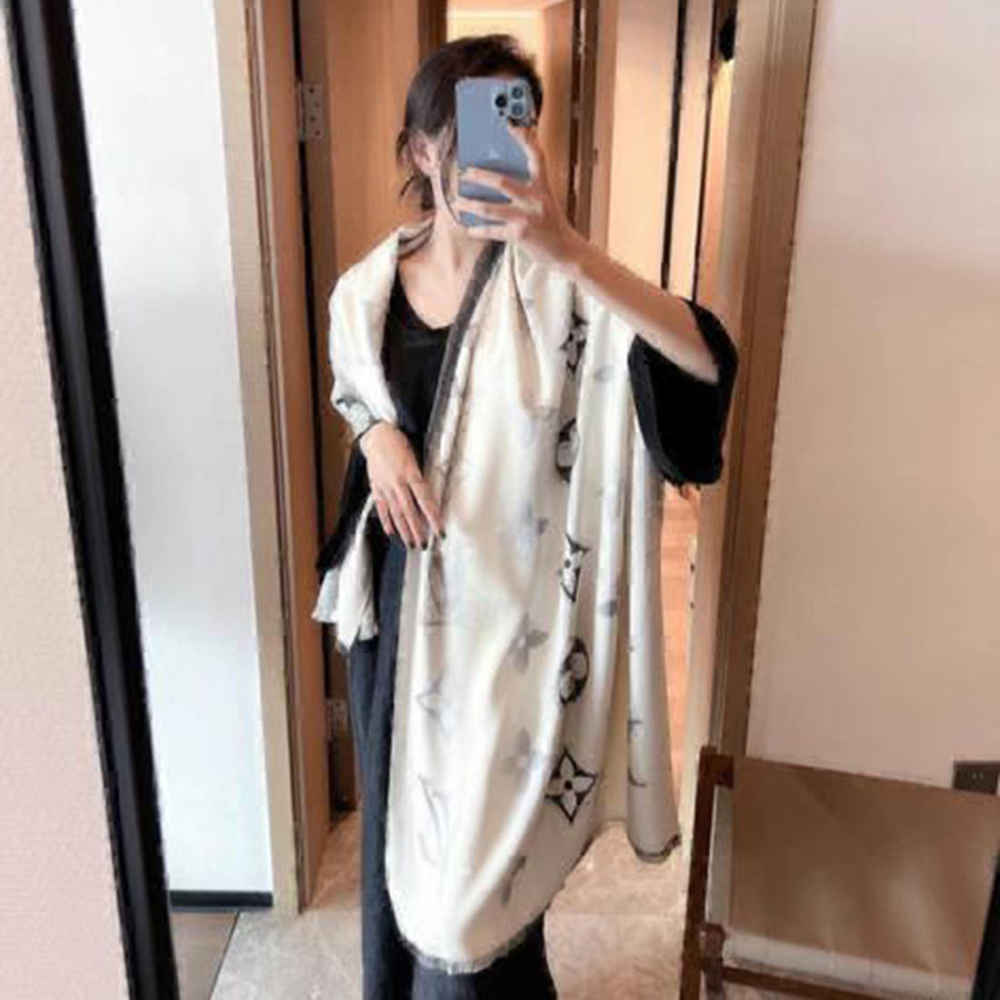 Louis Vuitton White Cashmere Wool Blend Scarf-1