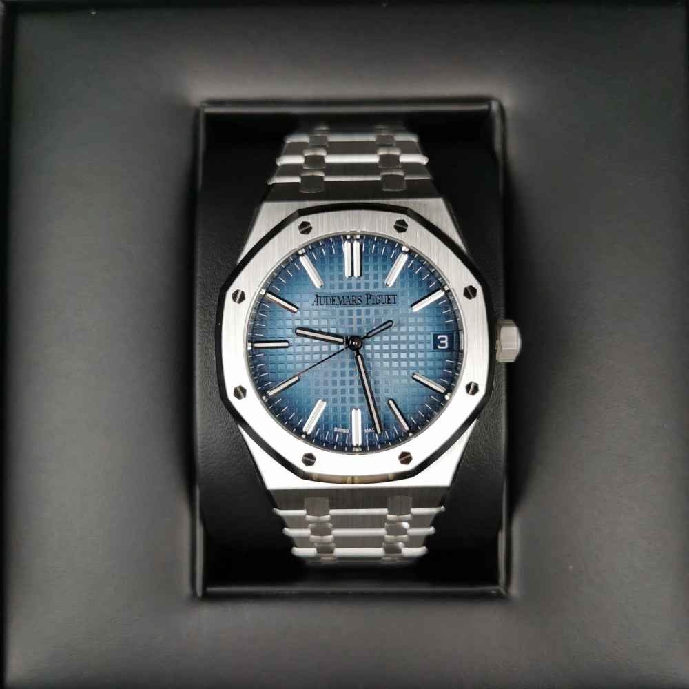 Audemars Piguet Royal Oak Special Edition White Gold With Smoked Blue Dial 15510BC.OO.1320BC.02-6