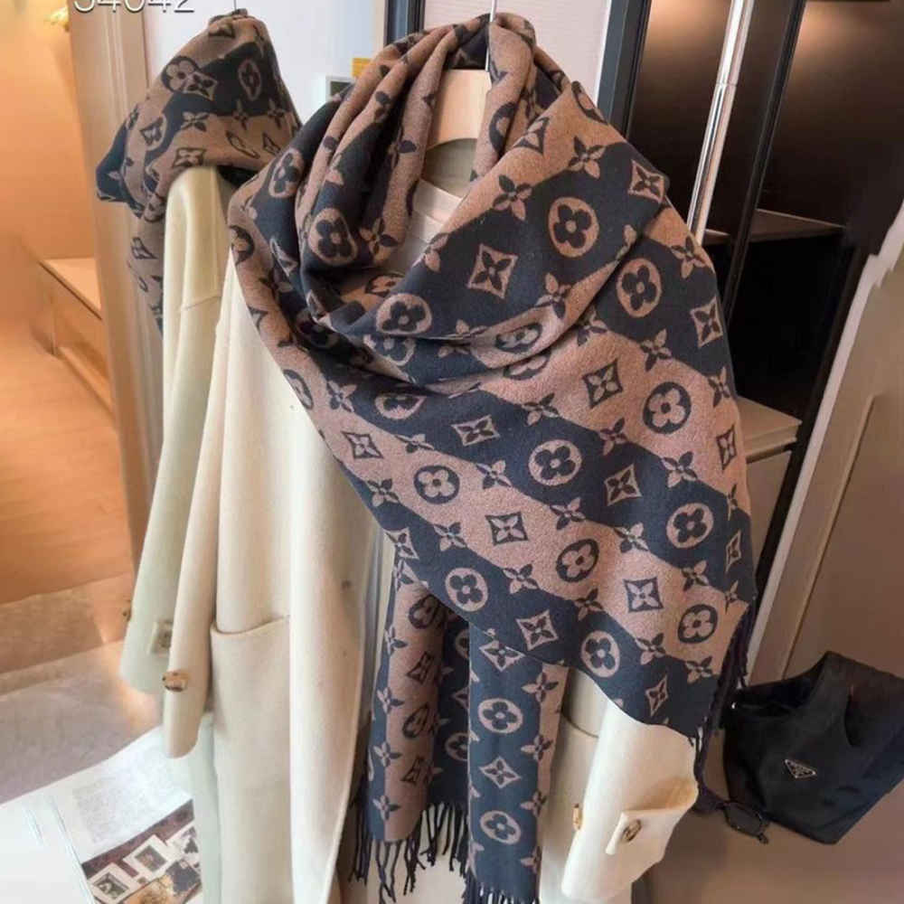 Louis Vuitton Black Cashmere Wool Blend Scarf-2