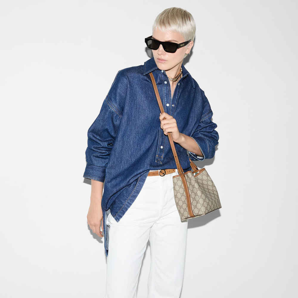 Gucci Emblem Small Tote Bag-6