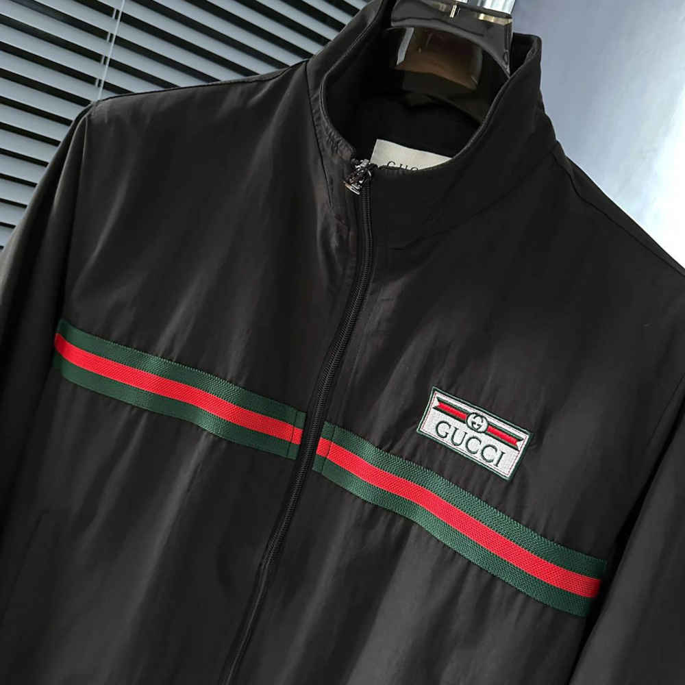 Gucci's Web Stripe Black Zipper-thumb-4