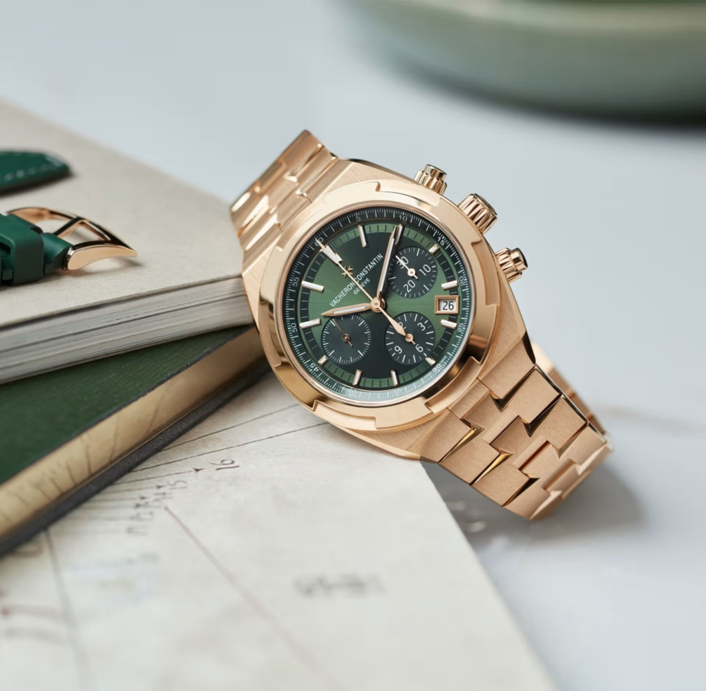 Vacheron Constantin chronograph, Overseas 42.5 mm, Automatic, 5520V/210R-B966-5