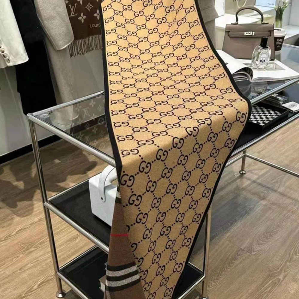 Gucci x Burberry Beige Cashmere Stole-2