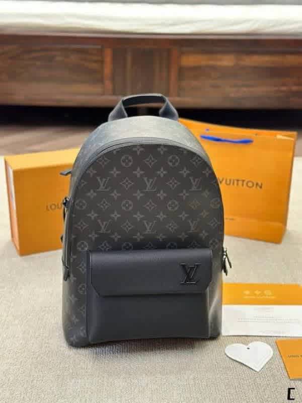 Louis vuitton Black Premium Belt Bag-1