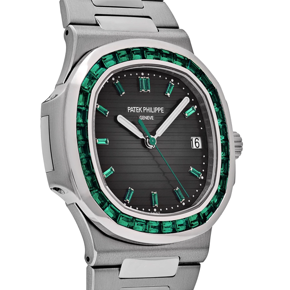 Patek Philippe Nautilus 5711/113P-001 Platinum Emeralds Black Dial-4