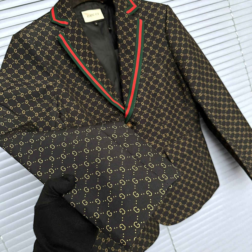 Gucci GG Canvas Black Single-Breasted Blazer-3