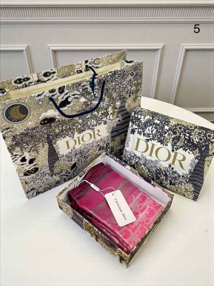 Christian Dior Premium Quality Pink Woollen Stole-1