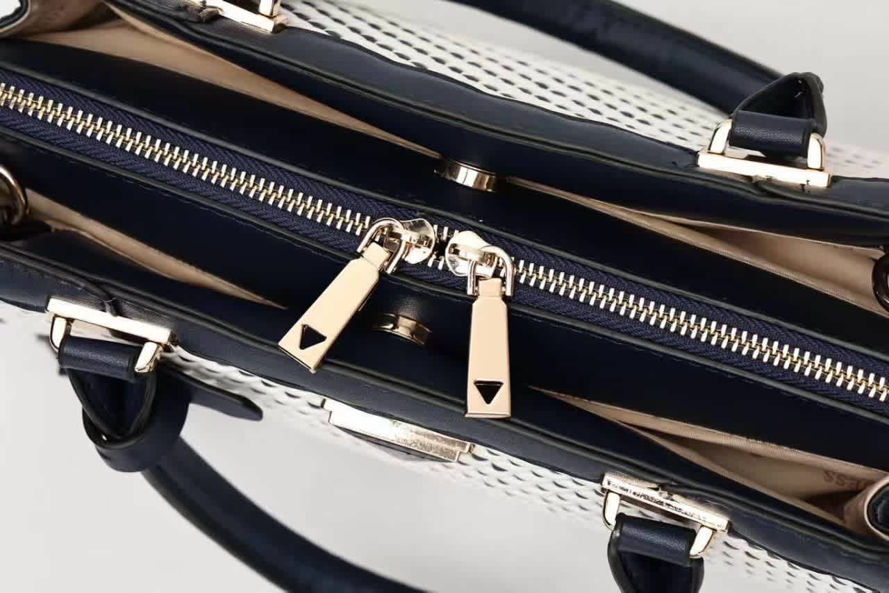 Guess Noelle White Shoulder Bag-1